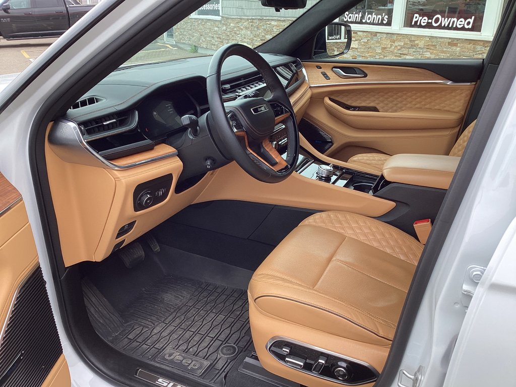 2024 Jeep GRAND CHEROKEE SUMMIT RESERVE in Saint John, New Brunswick - 8 - w1024h768px
