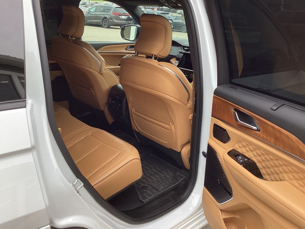 2024 Jeep GRAND CHEROKEE SUMMIT RESERVE in Saint John, New Brunswick - 11 - w1024h768px