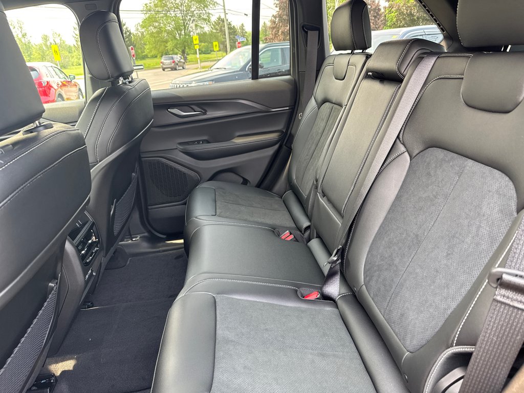 2025 Jeep Grand Cherokee LAREDO ALTITUDE in Sussex, New Brunswick - 29 - w1024h768px