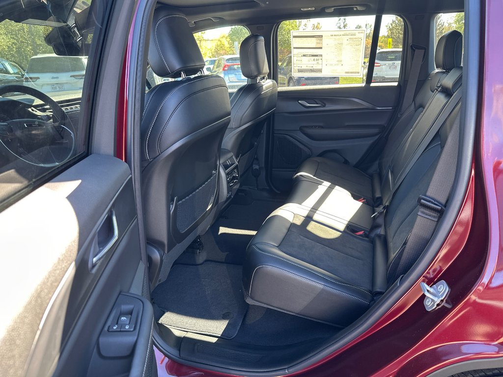 2025 Jeep GRAND CHEROKEE LAREDO ALTITUDE in Sussex, New Brunswick - 14 - w1024h768px