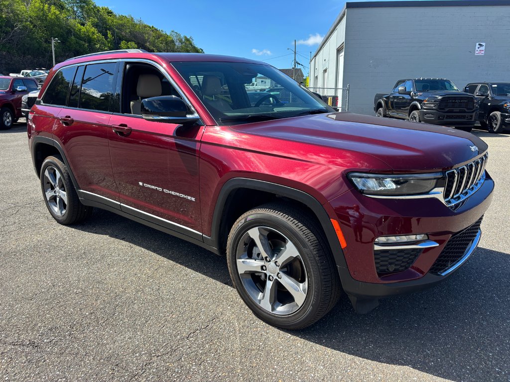 2025 Jeep Grand Cherokee LIMITED in Saint John, New Brunswick - 3 - w1024h768px