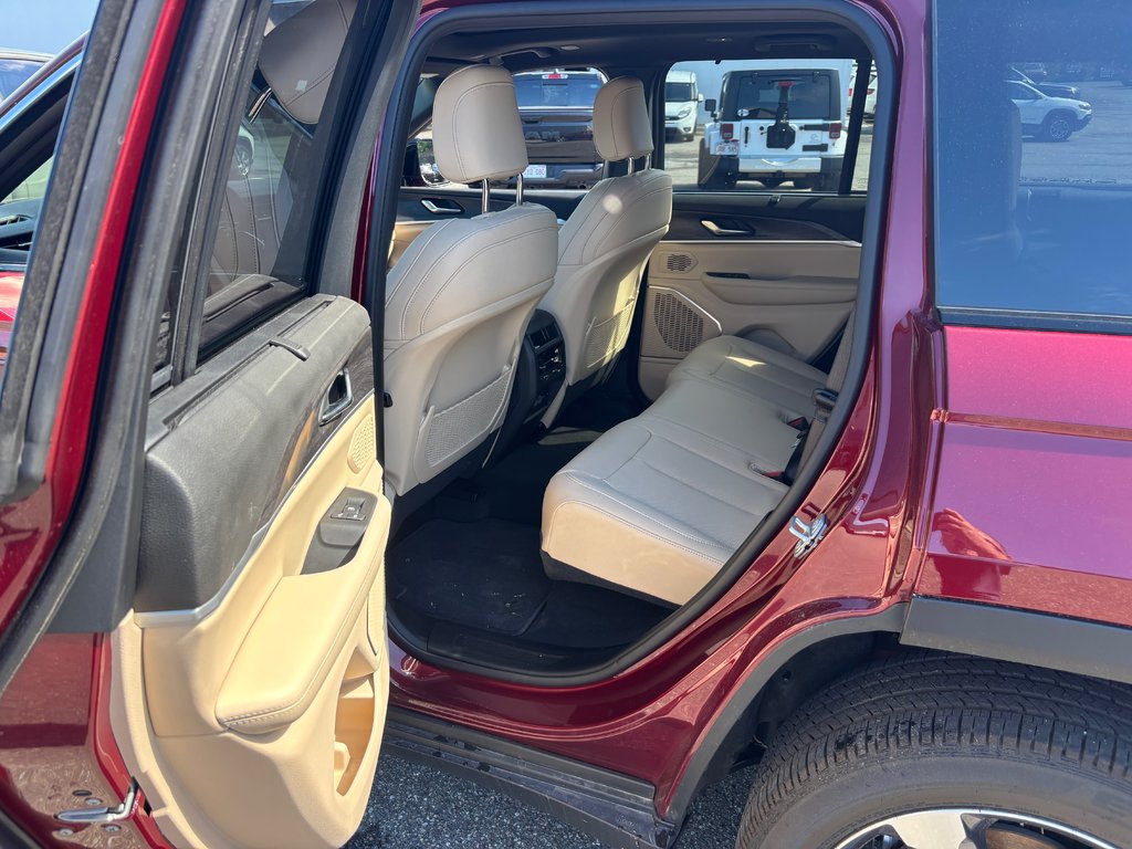 2025 Jeep Grand Cherokee LIMITED in Saint John, New Brunswick - 10 - w1024h768px