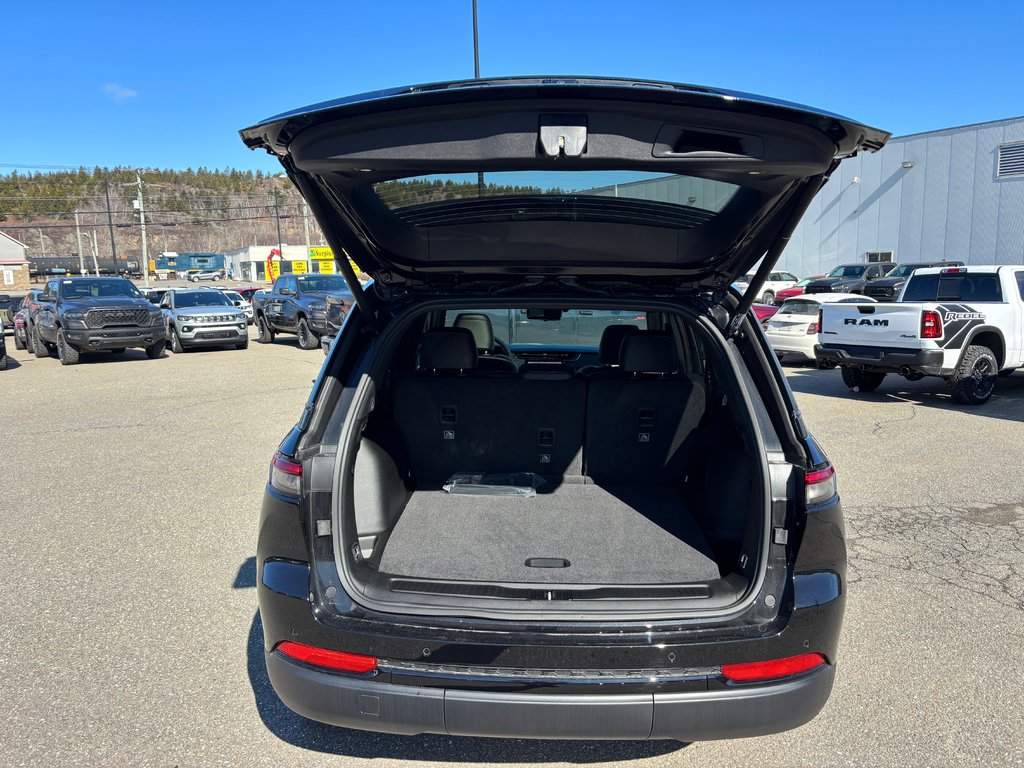 2025 Jeep Grand Cherokee LIMITED in Saint John, New Brunswick - 6 - w1024h768px