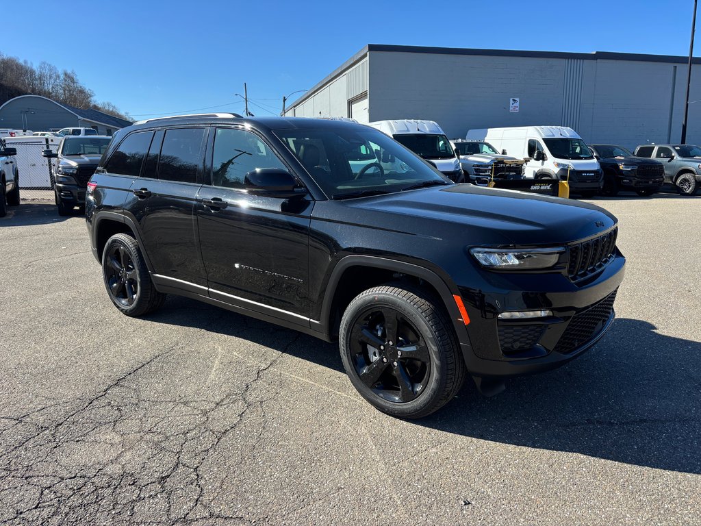 2025 Jeep Grand Cherokee LIMITED in Saint John, New Brunswick - 3 - w1024h768px
