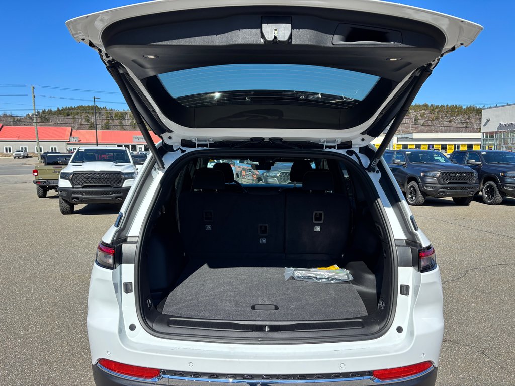 2026 Jeep Grand Cherokee LAREDO X in Saint John, New Brunswick - 9 - w1024h768px