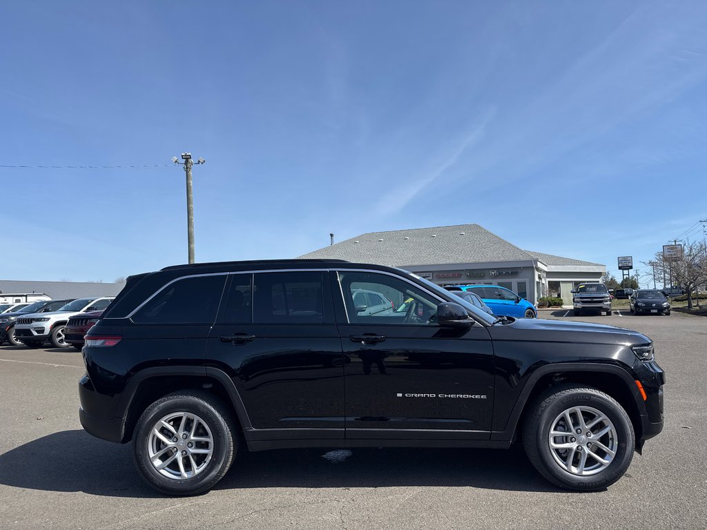 Jeep Grand Cherokee LAREDO X 2026 à Sussex, Nouveau-Brunswick - 8 - w1024h768px