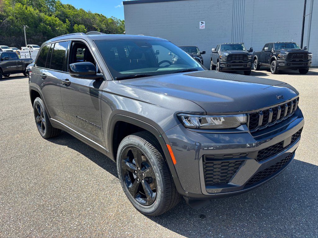 2026 Jeep Grand Cherokee ALTITUDE in Saint John, New Brunswick - 13 - w1024h768px