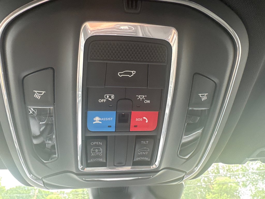 Jeep Grand Cherokee LAREDO X 2026 à Sussex, Nouveau-Brunswick - 23 - w1024h768px