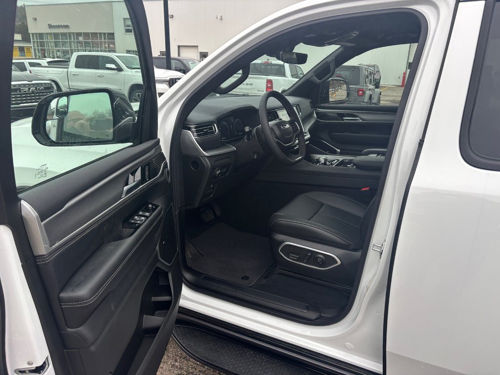 2026 Jeep Grand Wagoneer L BASE in Saint John, New Brunswick - 7 - w1024h768px