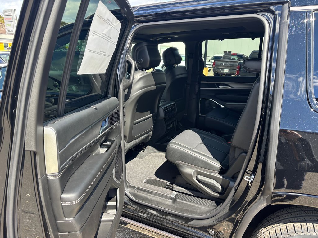 Jeep Grand Wagoneer RESERVE 2026 à Saint John, Nouveau-Brunswick - 9 - w1024h768px