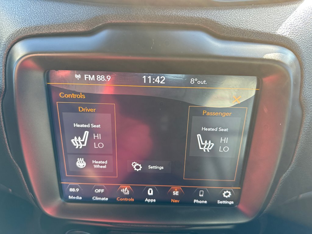 2020  Renegade TRAILHAWK in Sussex, New Brunswick - 29 - w1024h768px