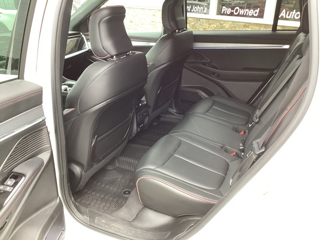 2025 Jeep WAGONEER S PREMIUM in Saint John, New Brunswick - 10 - w1024h768px
