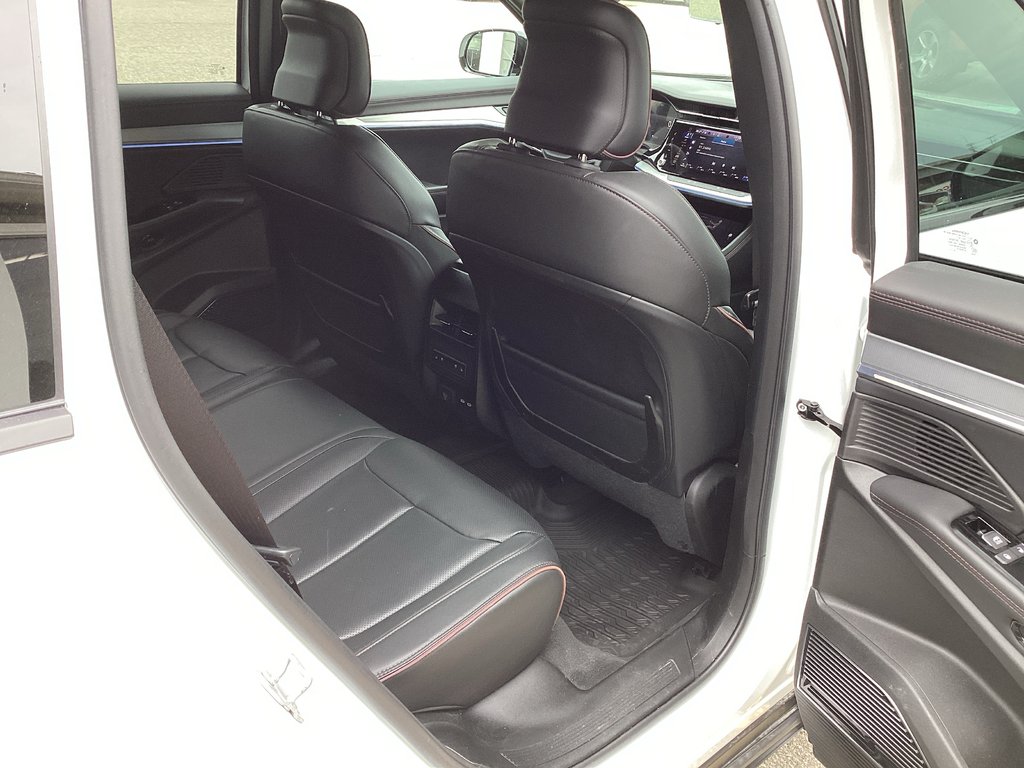 2025 Jeep WAGONEER S PREMIUM in Saint John, New Brunswick - 14 - w1024h768px