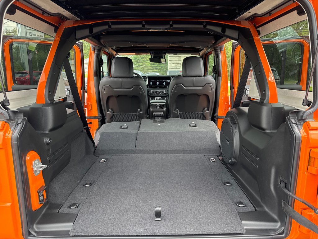 2025 Jeep WRANGLER 4-Door SAHARA in Sussex, New Brunswick - 35 - w1024h768px