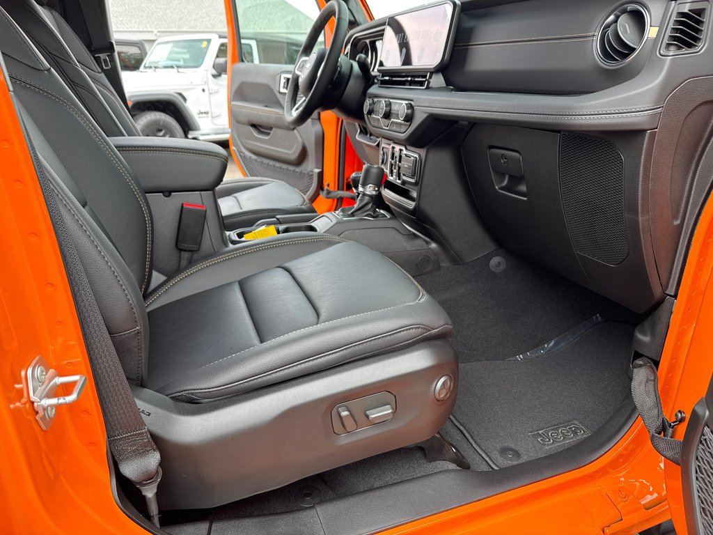 2025 Jeep WRANGLER 4-Door SAHARA in Sussex, New Brunswick - 16 - w1024h768px