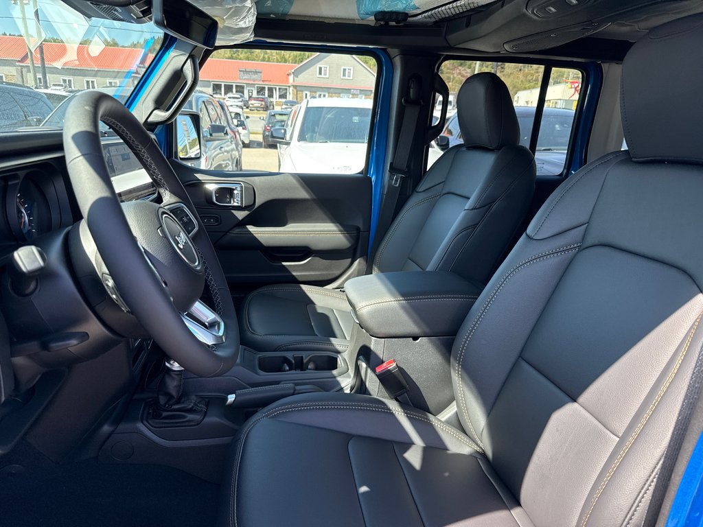 2025 Jeep WRANGLER 4-Door SAHARA in Saint John, New Brunswick - 6 - w1024h768px