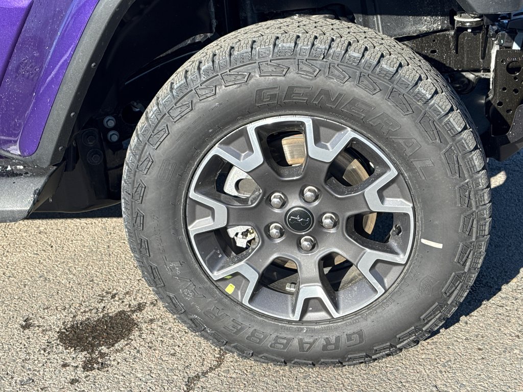 2026 Jeep Wrangler 4-Door SAHARA in Sussex, New Brunswick - 9 - w1024h768px