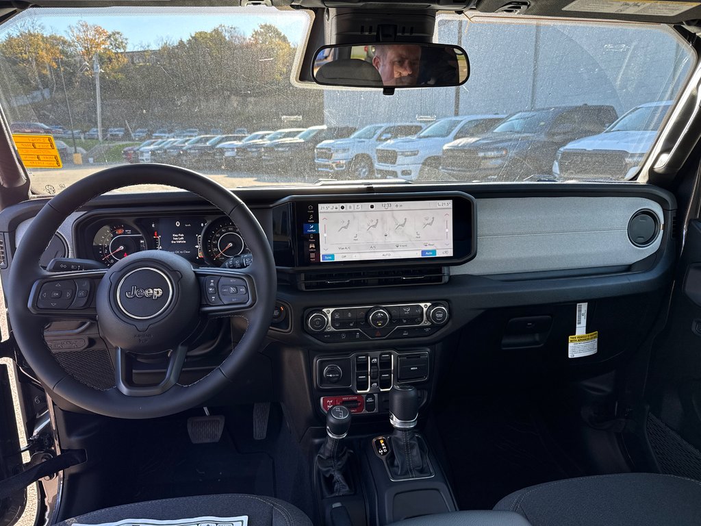 Jeep Wrangler 4-Door WILLYS 2027 à Saint John, Nouveau-Brunswick - 7 - w1024h768px