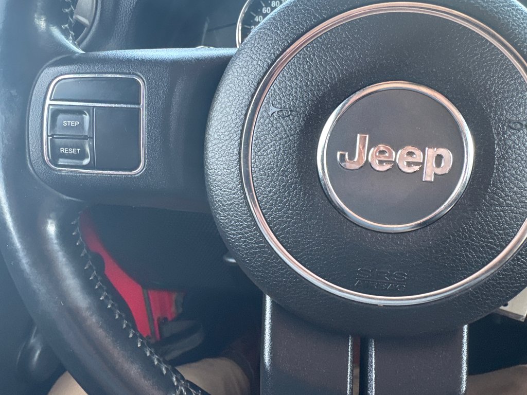 2015 Jeep Wrangler Unlimited Sport in Sussex, New Brunswick - 21 - w1024h768px