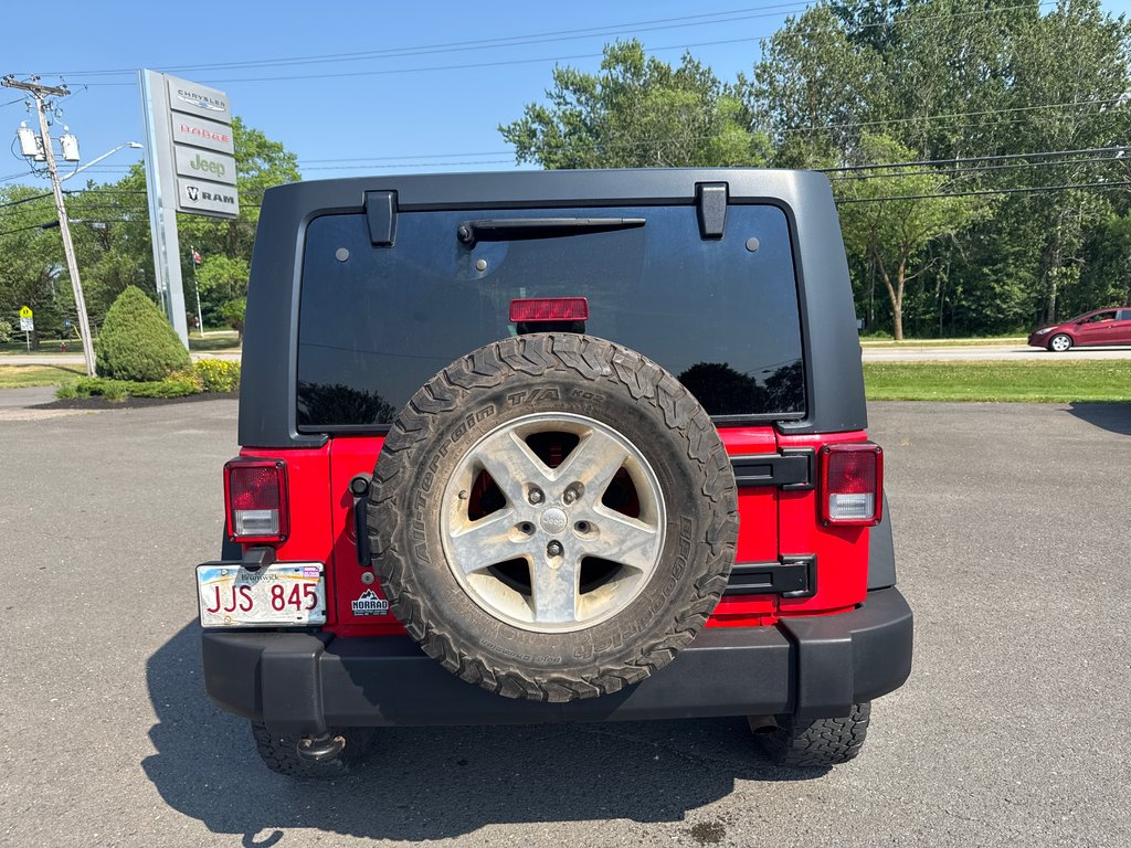 2015 Jeep Wrangler Unlimited Sport in Sussex, New Brunswick - 4 - w1024h768px
