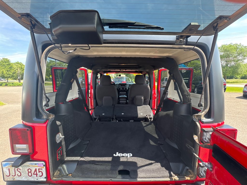 2015 Jeep Wrangler Unlimited Sport in Sussex, New Brunswick - 33 - w1024h768px