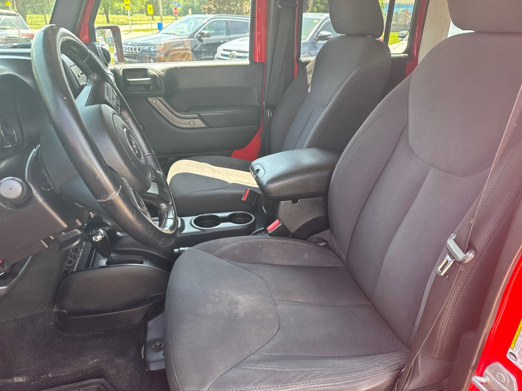 2015 Jeep Wrangler Unlimited Sport in Sussex, New Brunswick - 16 - w1024h768px