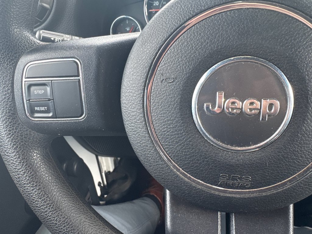 2016 Jeep Wrangler Sport in Sussex, New Brunswick - 19 - w1024h768px