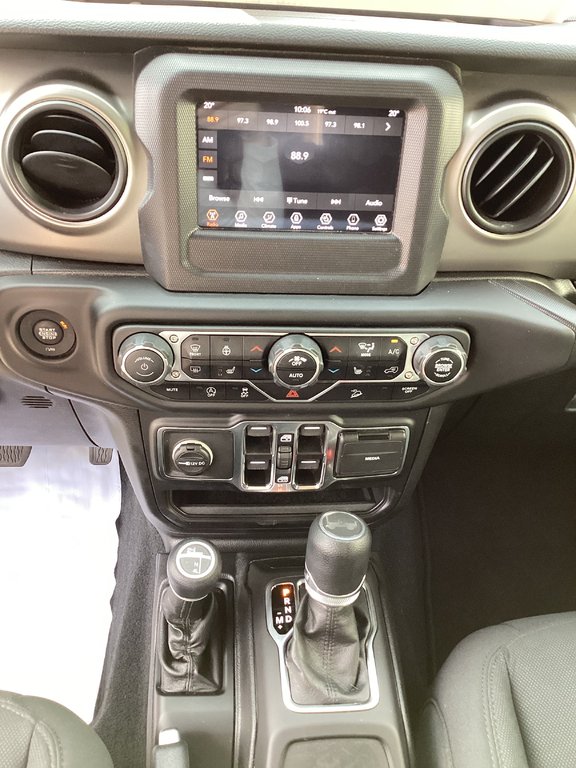 2021 Jeep WRANGLER UNLIMITED SPORT in Saint John, New Brunswick - 19 - w1024h768px