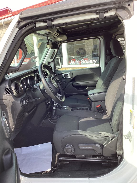 2021 Jeep WRANGLER UNLIMITED SPORT in Saint John, New Brunswick - 26 - w1024h768px