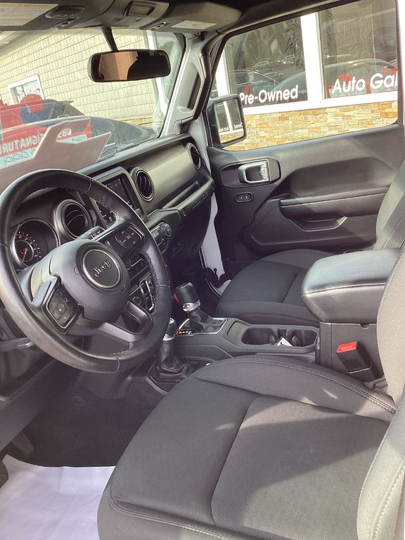 2021 Jeep WRANGLER UNLIMITED SPORT in Saint John, New Brunswick - 14 - w1024h768px