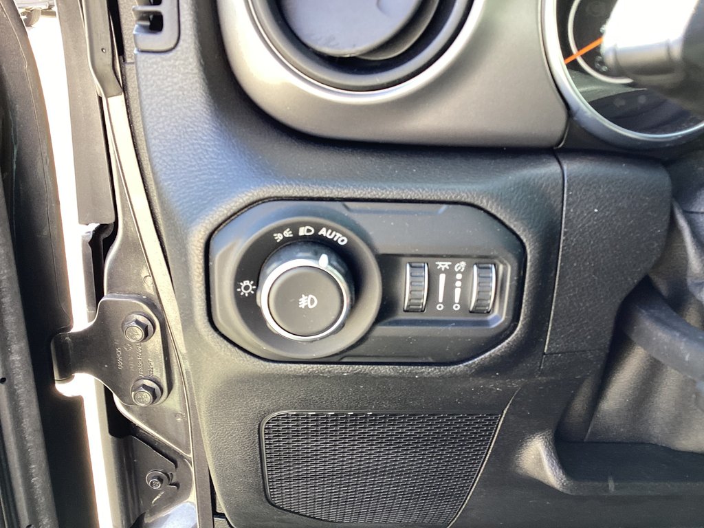 Jeep WRANGLER SPORT S 2021 à Saint John, Nouveau-Brunswick - 11 - w1024h768px