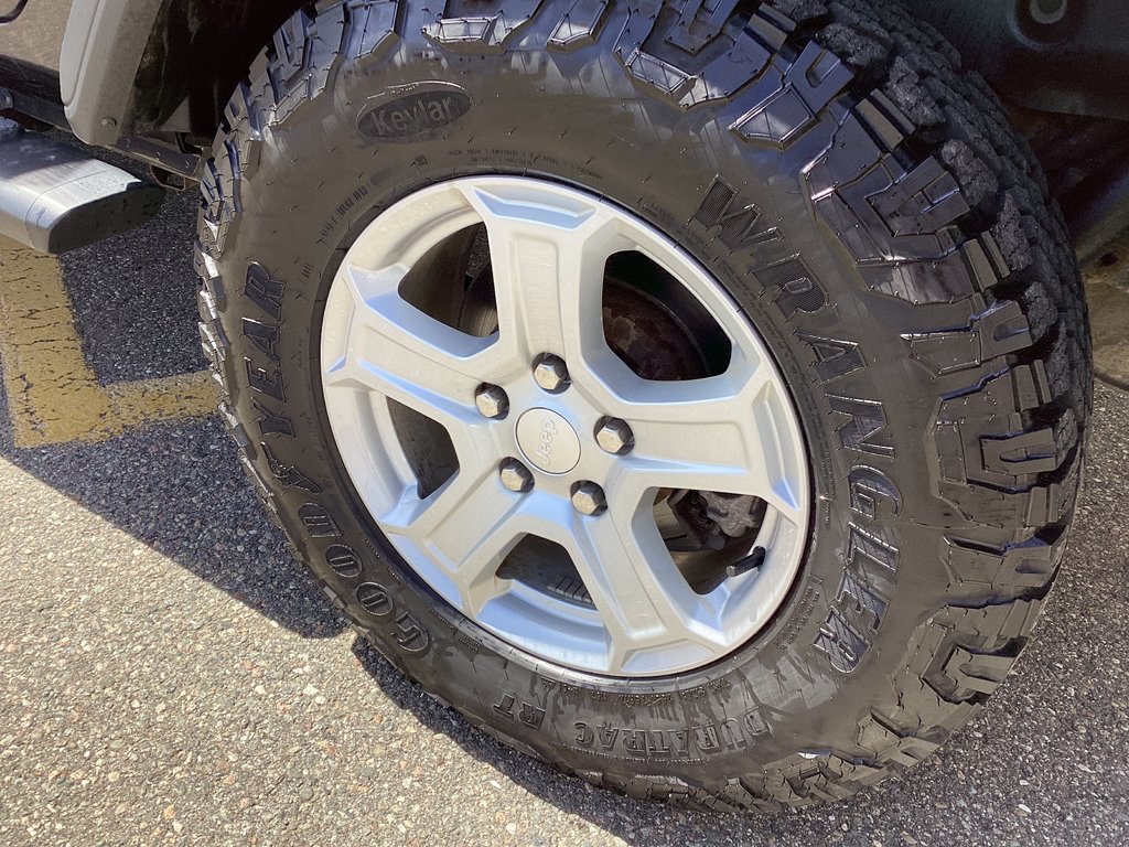 Jeep WRANGLER SPORT S 2021 à Saint John, Nouveau-Brunswick - 8 - w1024h768px