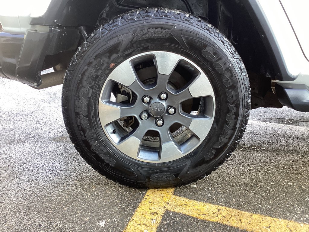 2023 Jeep WRANGLER SAHARA in Saint John, New Brunswick - 8 - w1024h768px