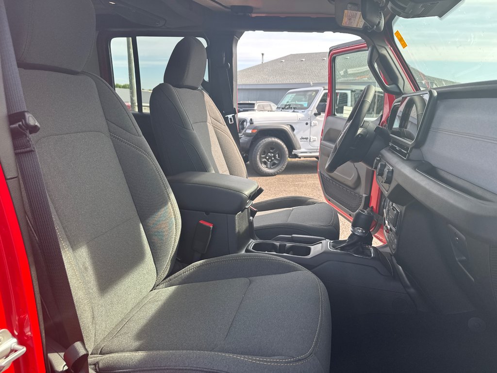 2025 Jeep WRANGLER 4-Door WILLYS in Sussex, New Brunswick - 19 - w1024h768px