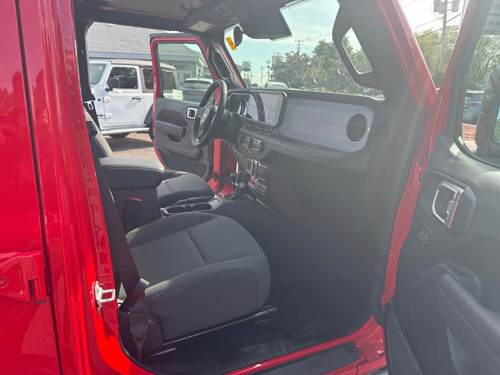 2025 Jeep WRANGLER 4-Door WILLYS in Sussex, New Brunswick - 17 - w1024h768px