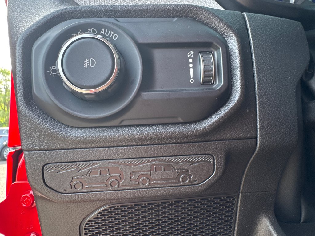 2025 Jeep WRANGLER 4-Door WILLYS in Sussex, New Brunswick - 21 - w1024h768px