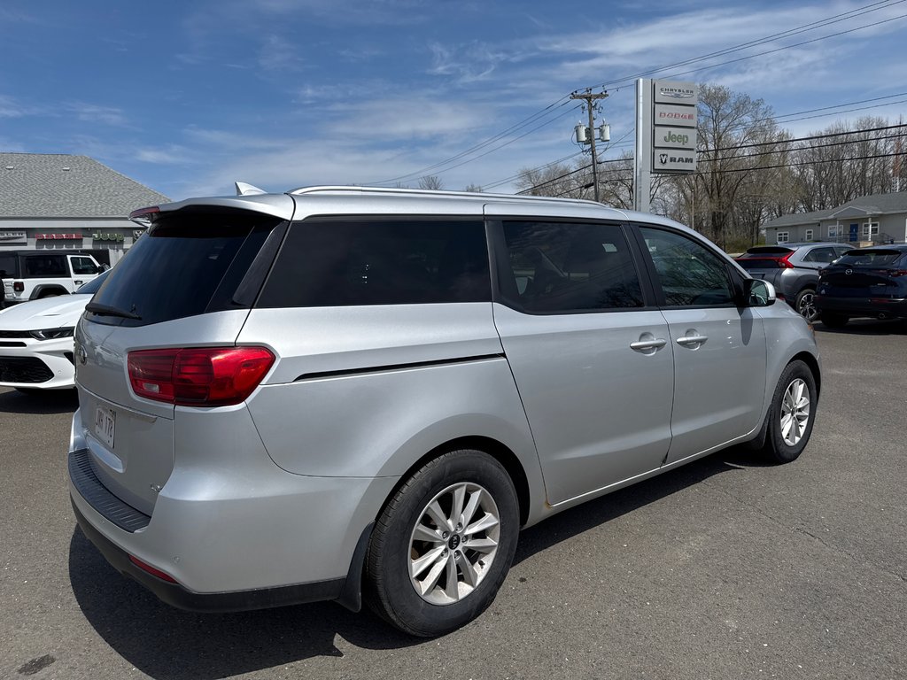 2019 Kia Sedona LX in Sussex, New Brunswick - 5 - w1024h768px