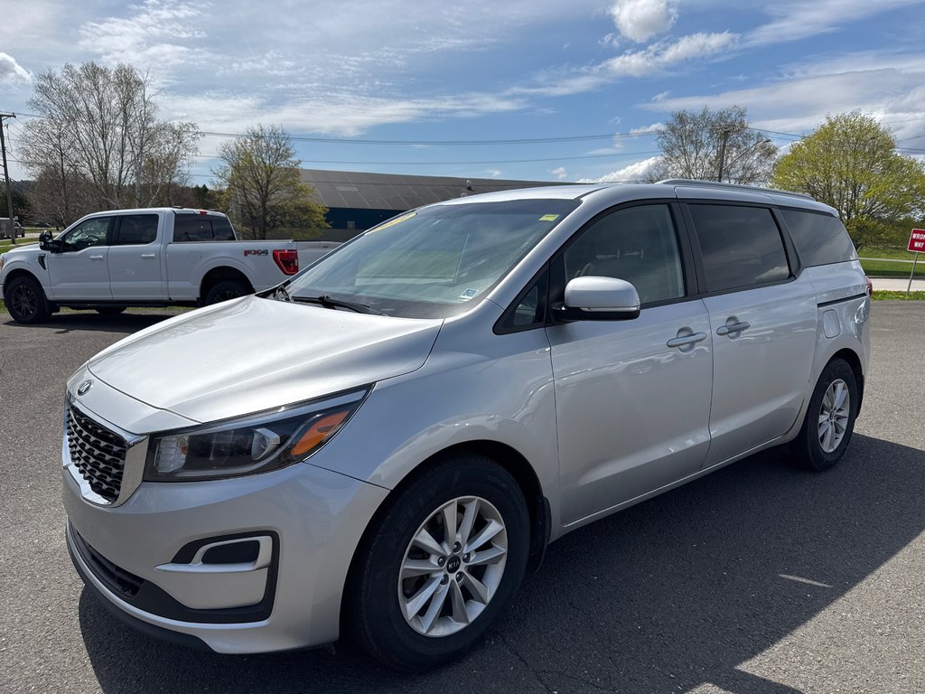 2019 Kia Sedona LX in Sussex, New Brunswick - 1 - w1024h768px