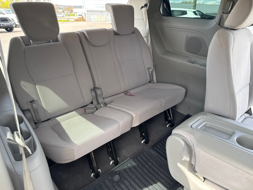 2019 Kia Sedona LX in Sussex, New Brunswick - 27 - w1024h768px
