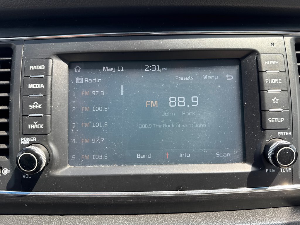 2019 Kia Sedona LX in Sussex, New Brunswick - 19 - w1024h768px