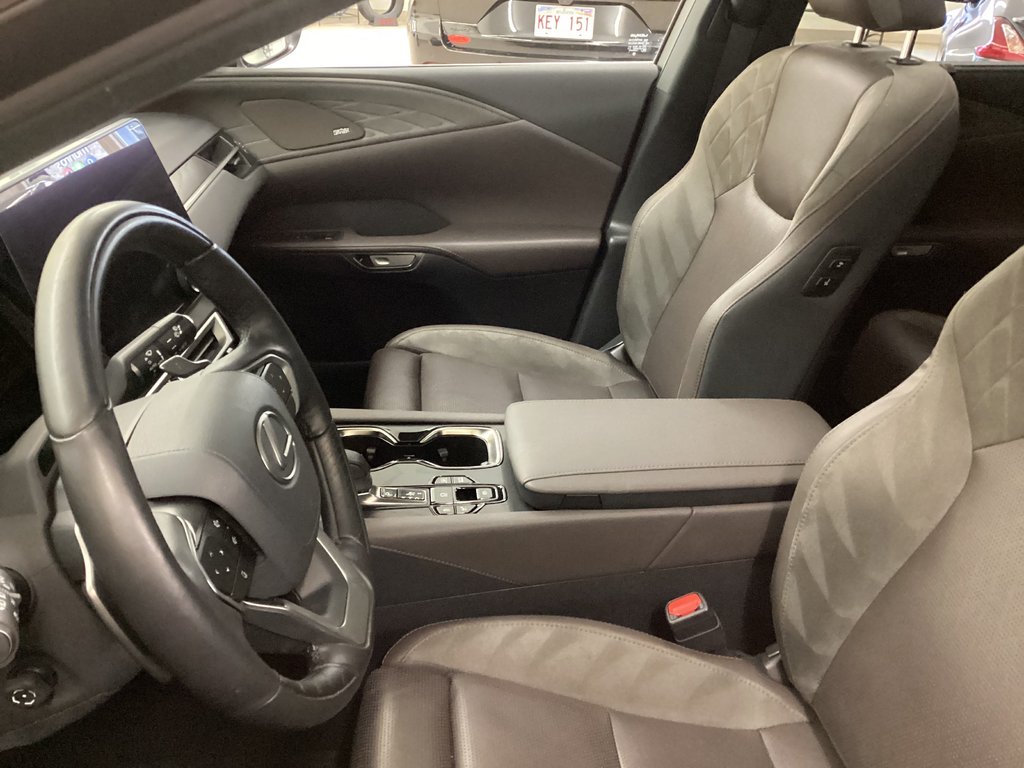 2024 Lexus RX 450H+ in Saint John, New Brunswick - 18 - w1024h768px