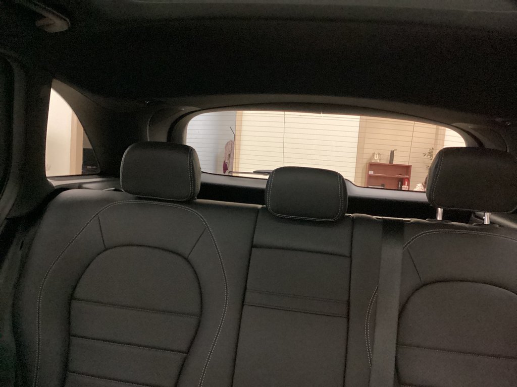 2022 Mercedes-Benz GLC 300 in Saint John, New Brunswick - 8 - w1024h768px