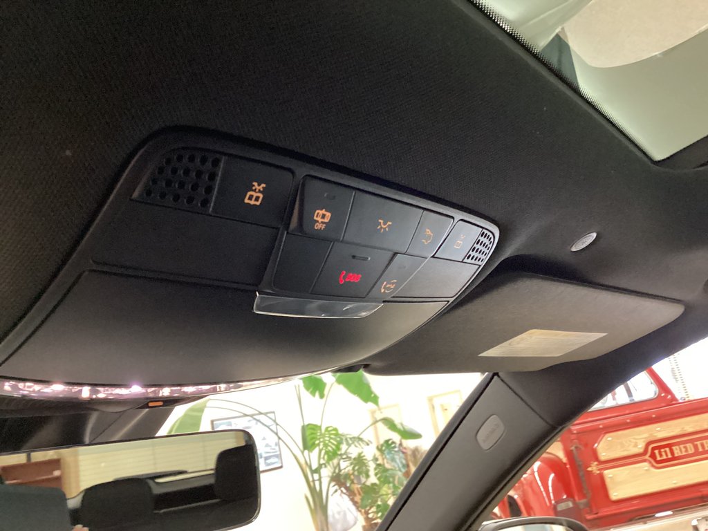 2022 Mercedes-Benz GLC 300 in Saint John, New Brunswick - 11 - w1024h768px