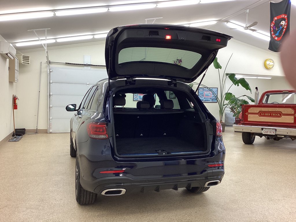 2022 Mercedes-Benz GLC 300 in Saint John, New Brunswick - 26 - w1024h768px