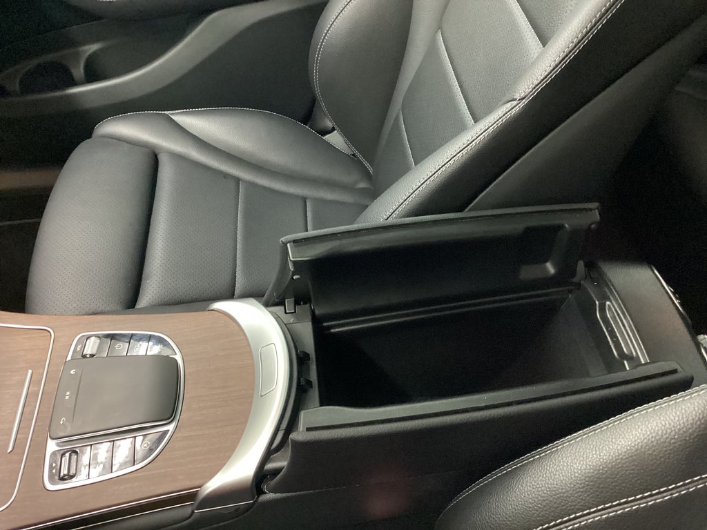 2022 Mercedes-Benz GLC 300 in Saint John, New Brunswick - 9 - w1024h768px