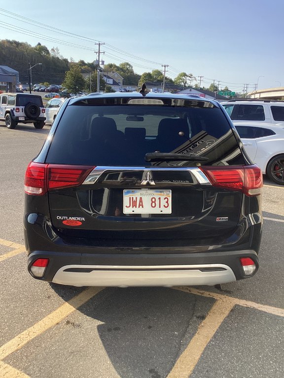 2020 Mitsubishi Outlander ES in Saint John, New Brunswick - 7 - w1024h768px