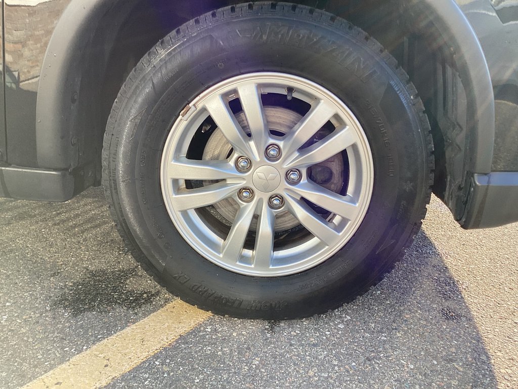 2020 Mitsubishi Outlander ES in Saint John, New Brunswick - 10 - w1024h768px