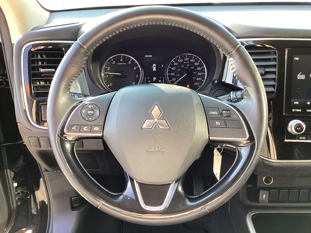 2020 Mitsubishi Outlander ES in Saint John, New Brunswick - 14 - w1024h768px
