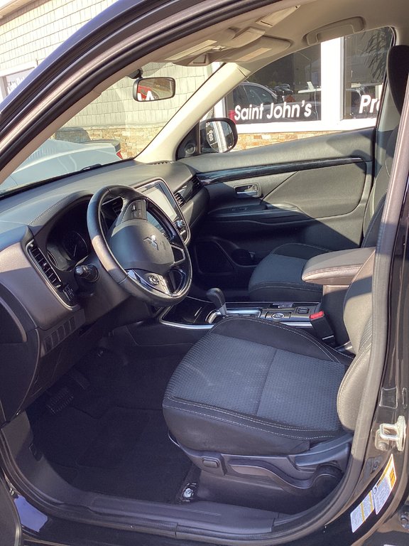 2020 Mitsubishi Outlander ES in Saint John, New Brunswick - 13 - w1024h768px