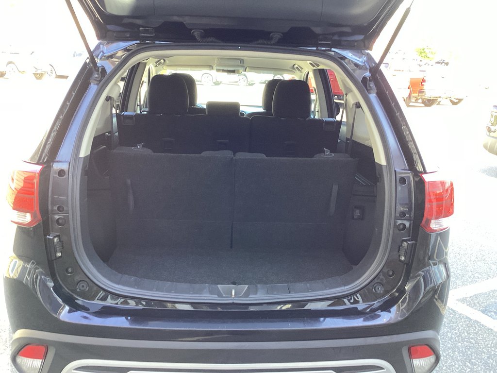 2020 Mitsubishi OUTLANDER ES in Saint John, New Brunswick - 6 - w1024h768px